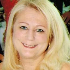 Meet your Posher, Deborah